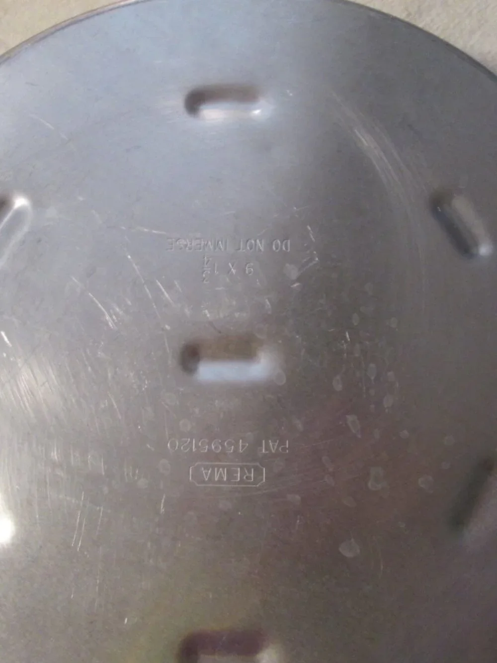 Vtg Rema Insulated wall round cake pan 9 in 1.3/4 D